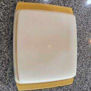 Vintage Tupperware Deviled Egg Keeper Carrier Yellow Lid 2 Removable Trays 723-3